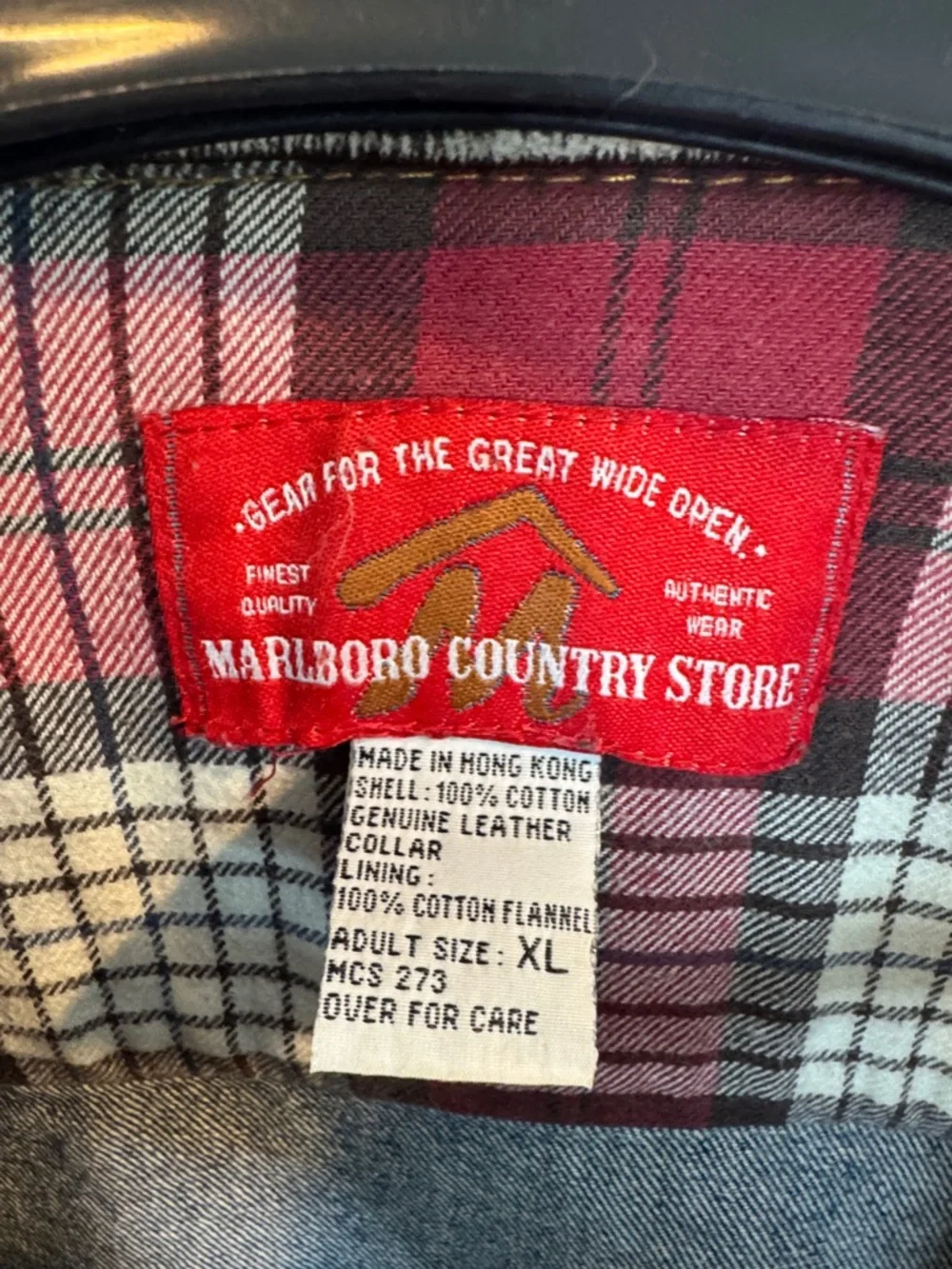 Marlboro Country Store Men's Blue Denim Jacket with Genuine Leather Collar 90’s
